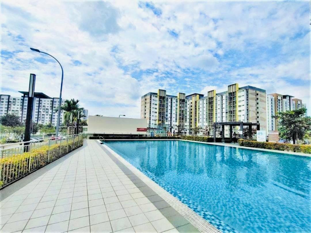 Setia Alam Islamic Homestay Shah Alam Eksteriør billede